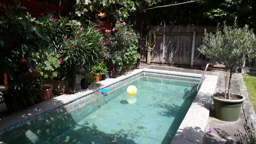Poolsanierung mit Poolfolie vorher
