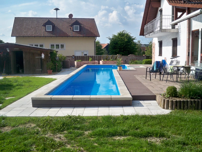 Pool in L-Form 2