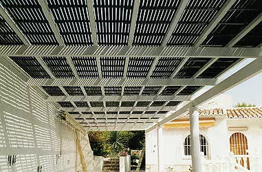 Auf der Pergola/Flachdach
